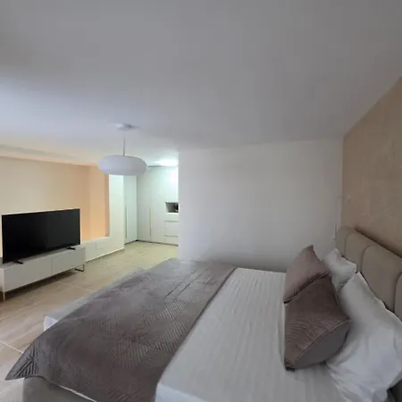 Luxury Seaside Escape 1 - Free Private Parking Appartement